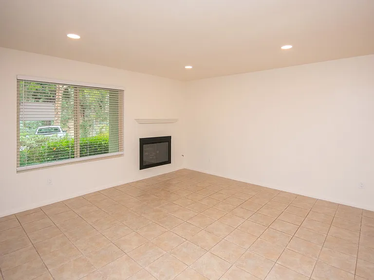 3706 Yale Dr — Photo 16