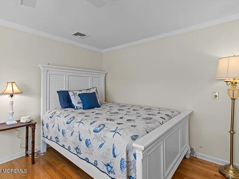 262 Sunset Ln — Photo 21