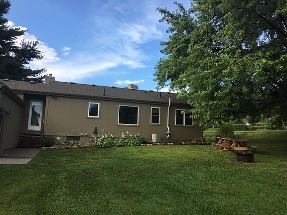 Back of house - door into mud room