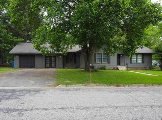1211 Lamar Dr, Mount Pleasant, TX 75455