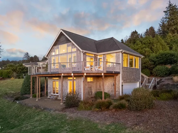 5950 Pacific Overlook Dr, Neskowin, OR 97149