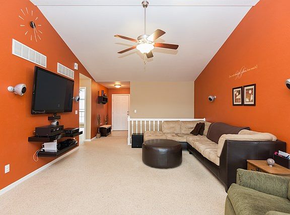 3rd image of 4043 Scarborough Way