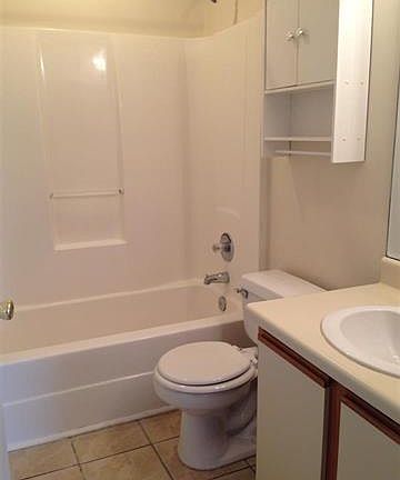 3rd image of 4064 Remer Ct