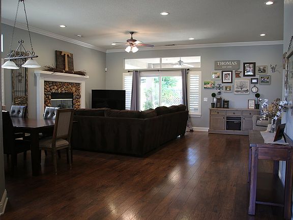2nd image of 2957 Hazelwood Way