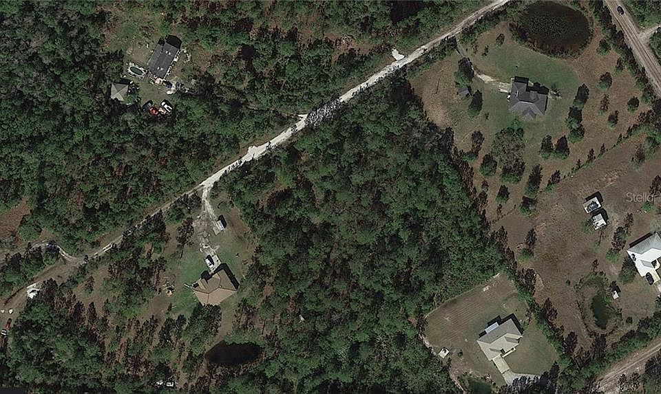 2nd image of 3750 Balsam Ct
