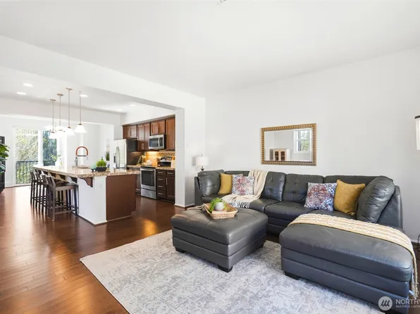 10175 156th Court NE #105, Redmond, WA 98052