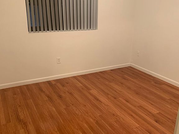 4th image of 1000 E Garfield Ave APT 4