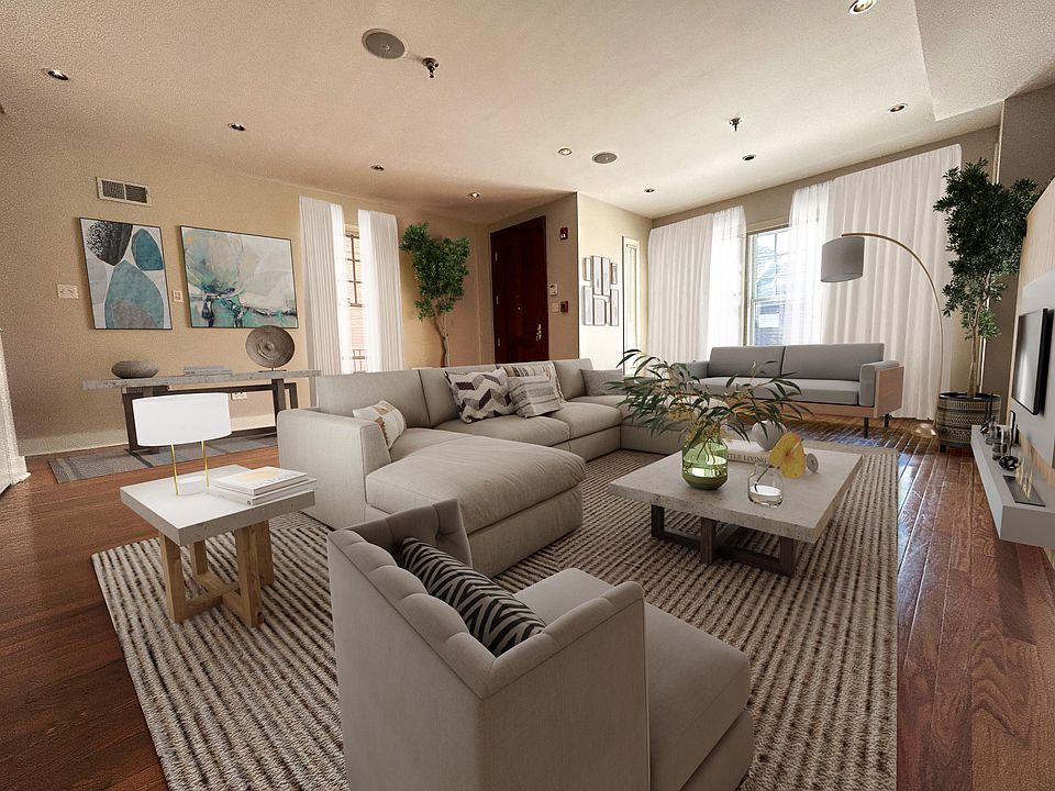 Living Room 
Front door entrance