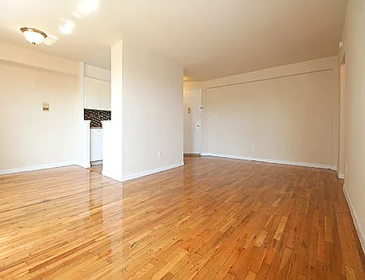 Rented by SW Queens Mezzanine | media 25