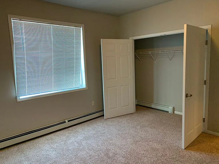 Crystal Creek Apartments — Photo 6