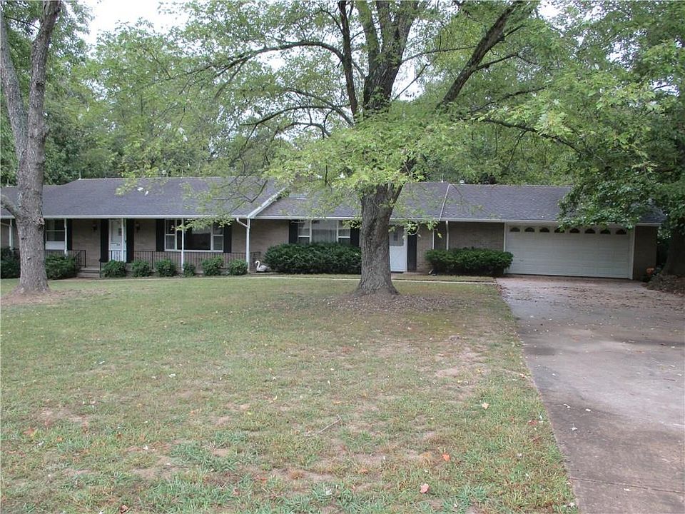 1st image of 28 W Alton Cir