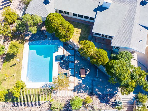 3rd image of 3707 San Mateo Ln