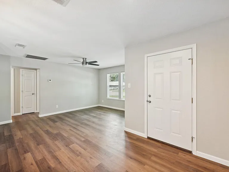 317 Redwood St — Photo 29