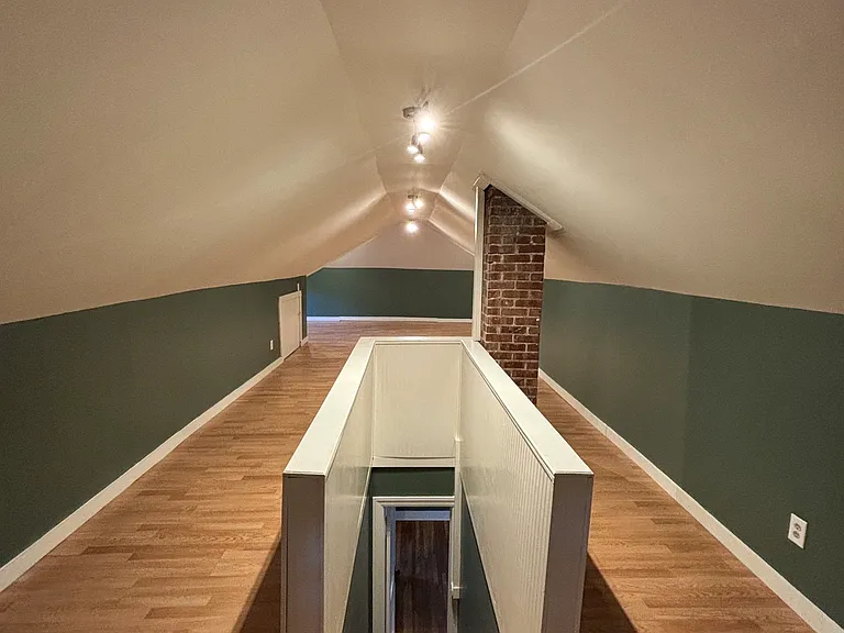 227 N Yukon Ave — Photo 3