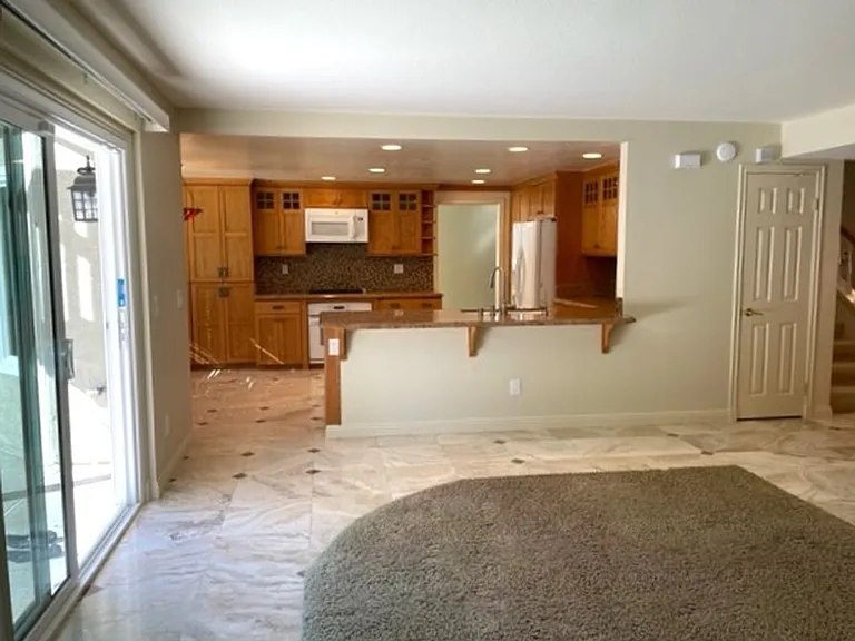 526 Trailridge Dr — Photo 5