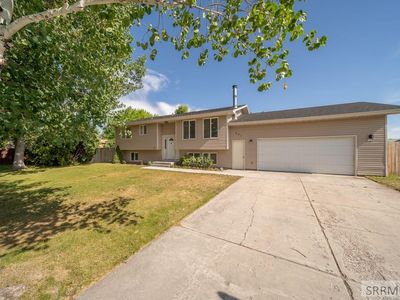 201 Hummingbird Pl, Shelley, ID, 83274