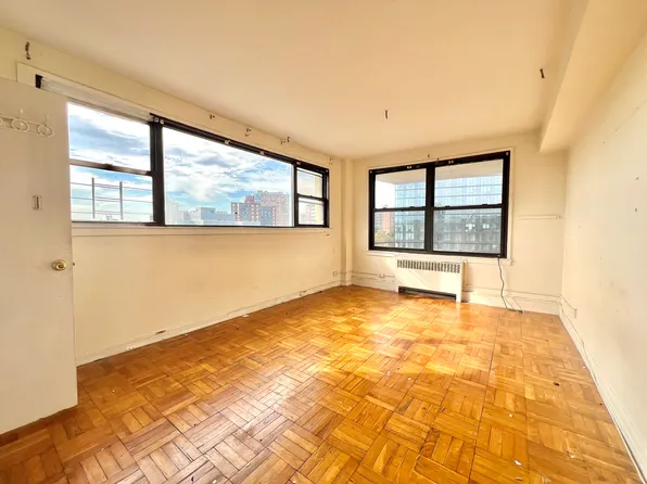 98-22 63rd Drive image 3 of 10