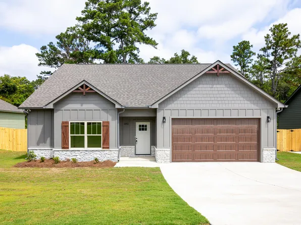 1352 Lee Road 219, Phenix City, AL 36870