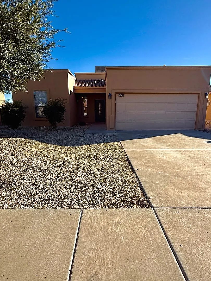 4804 Camino Dos Vidas Las Cruces, NM 88012 — Photo 1