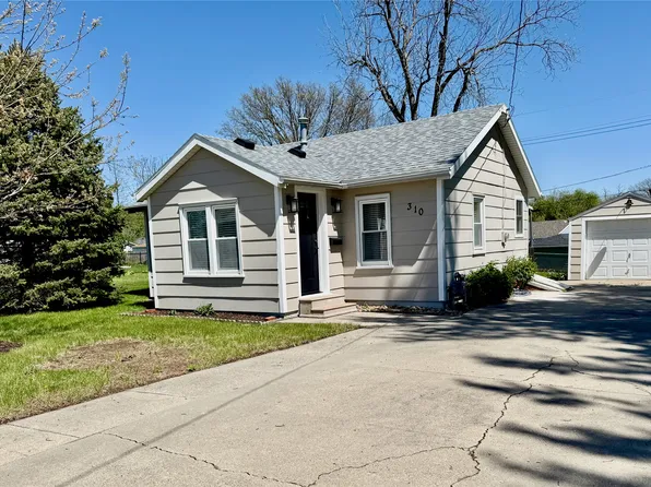 310 E 16th St N, Newton, IA 50208
