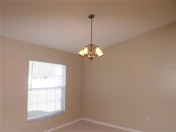 5th image of 1402 Swan Ct