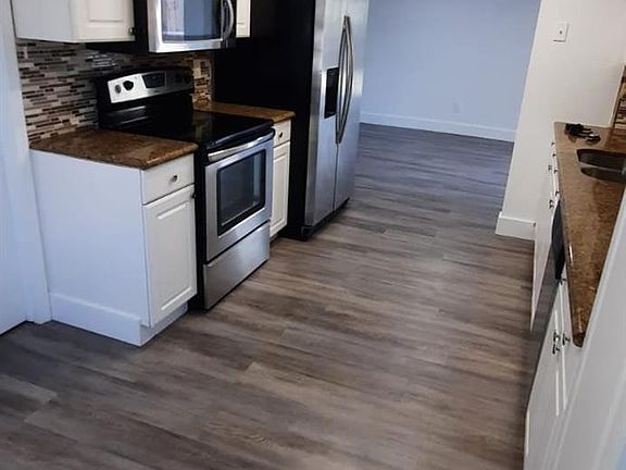 5th image of 9370 SW 1st Pl