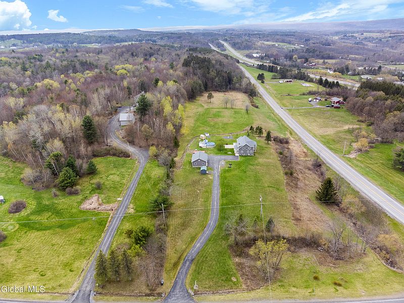 4th image of 636 Darby Hill Road