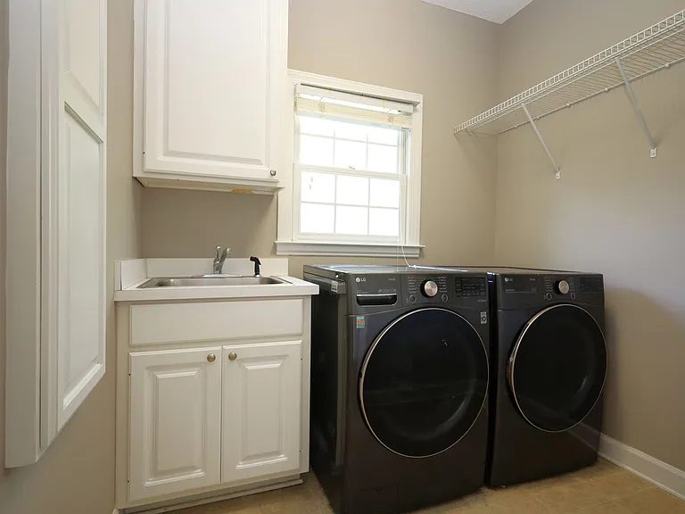 1054 Ridge Rd — Photo 23