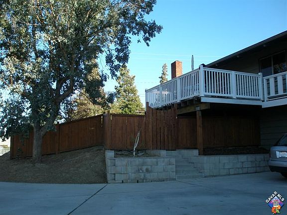 3rd image of 42923 Chippewa Dr