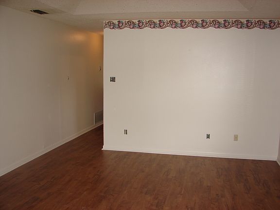4th image of 1703 Susan Dr