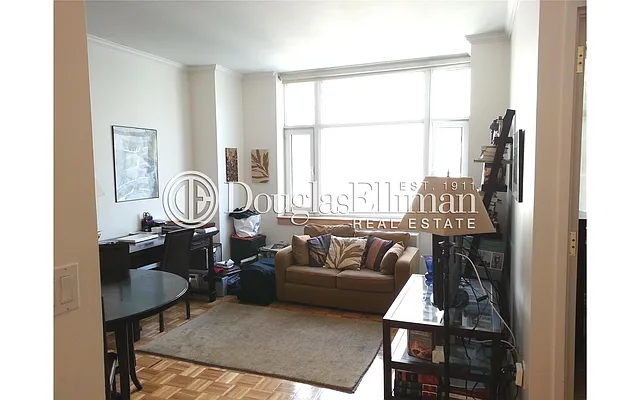 Rented by Douglas Elliman | media 42