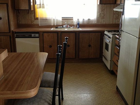 Kitchen/Breakfast Nook