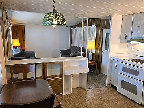 Kitchen area