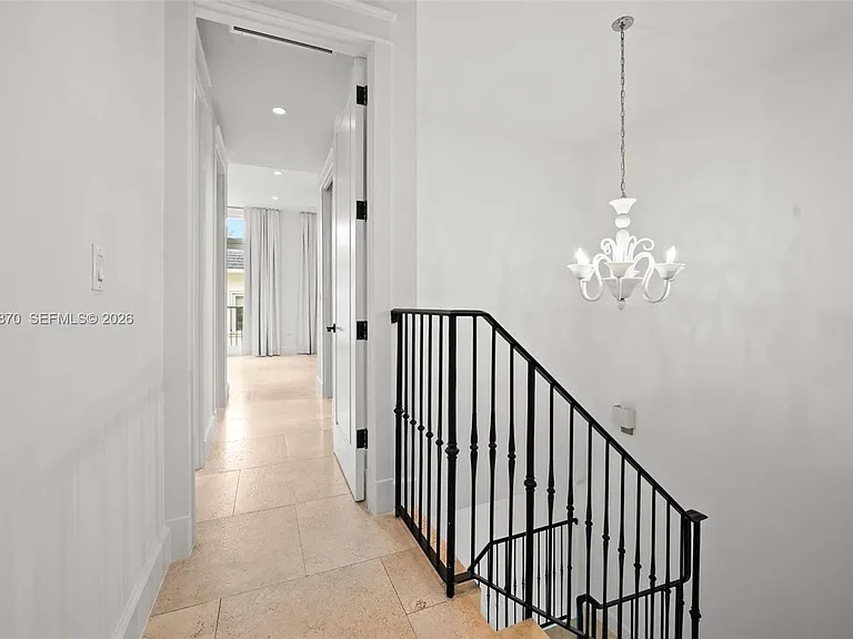 530 Valencia Ave #2 — Photo 13