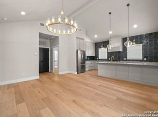 210 Simon, San Antonio, TX 78204