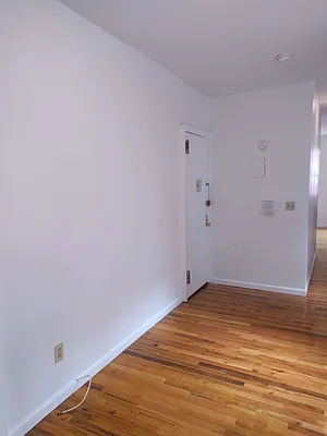 Rented by Urban Vue Properties | media 26