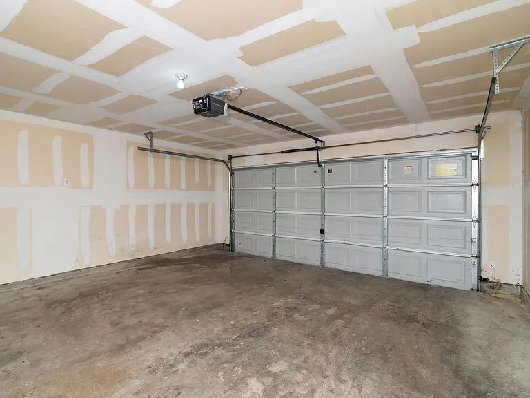 1514 Cover Dr — Photo 22