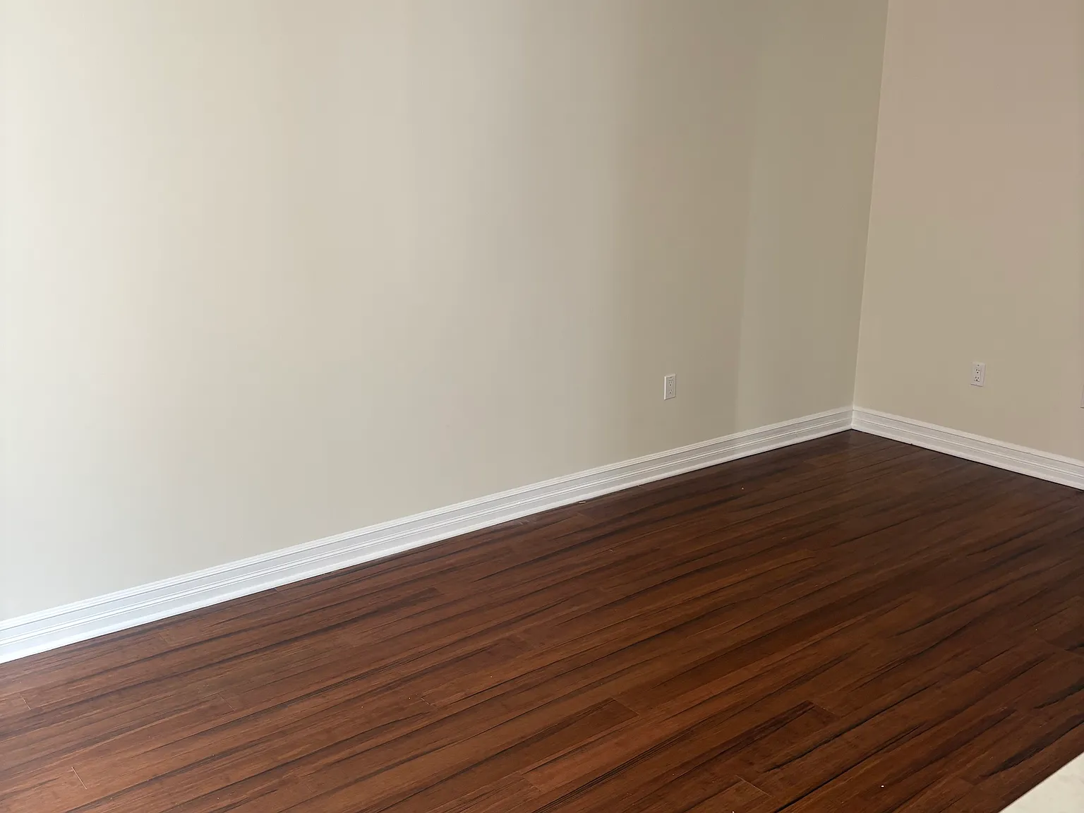 3 bed, 1.5 bath, 1796 sqft, $3,000 — Photo 2
