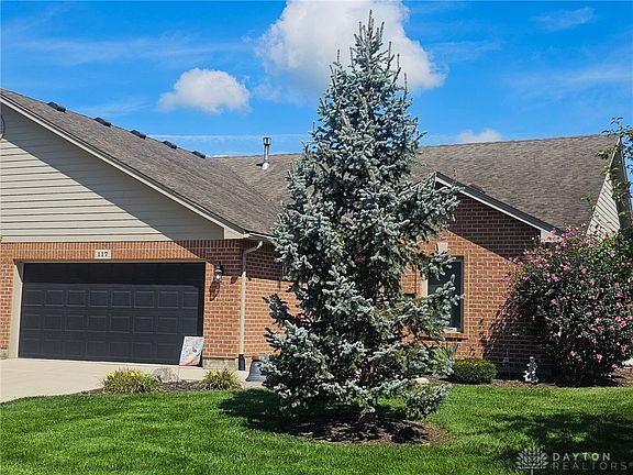 2nd image of 117 Burgundy Dr