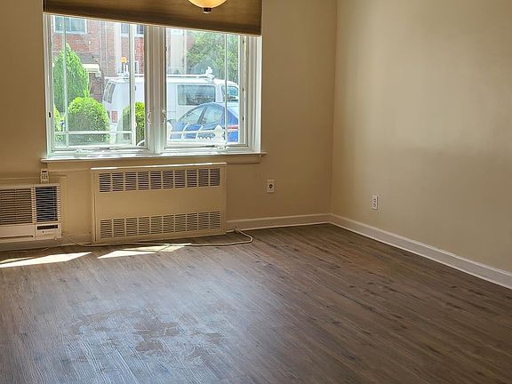 2nd image of 2518 E 63rd St #1