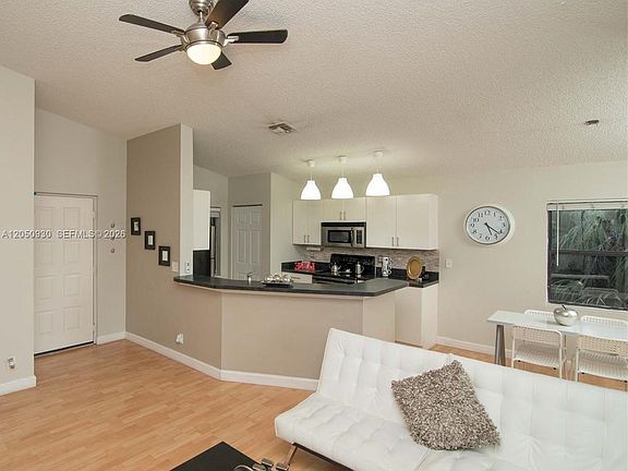 4th image of 9999 Summerbreeze Dr APT 403
