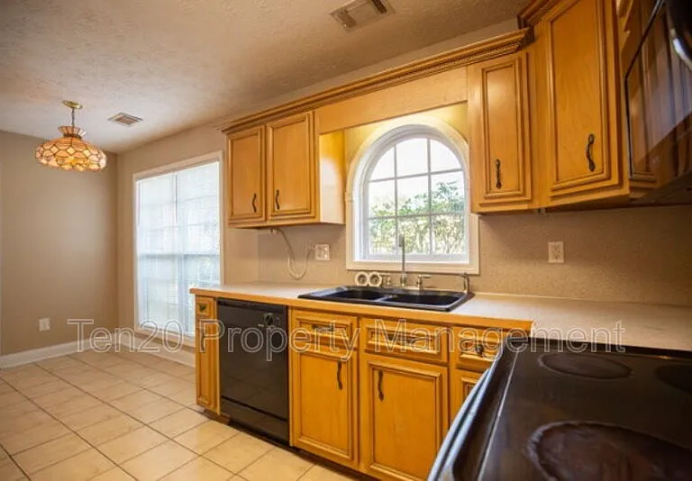 11036 Lee Road 240 — Photo 13