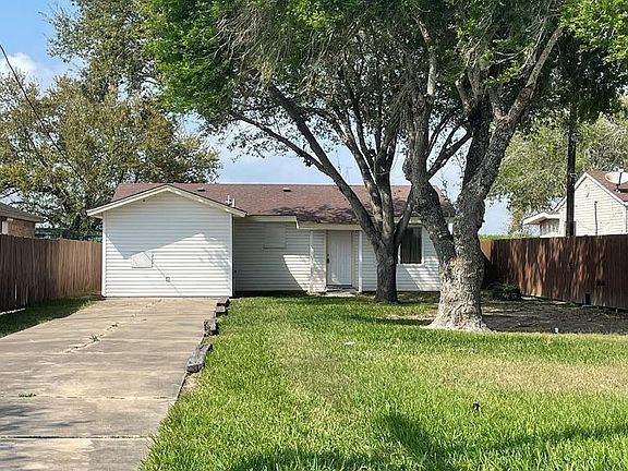 2nd image of 35567 Marshall Hutts Rd