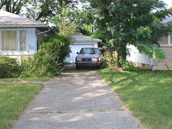 4th image of 7660 E 52nd St