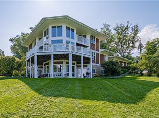 2067 Evergreen Rd, North Perry, OH 44081