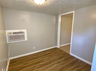 805 7th Ave #8, Dodge City, KS 67801