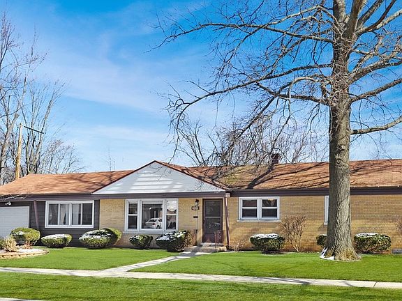 3rd image of 21317 Jeffrey Dr