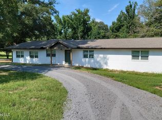 218 Salem Rd, Forest, MS 39074