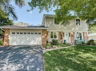 6110 Thorncrest Dr, Greendale, WI 53129