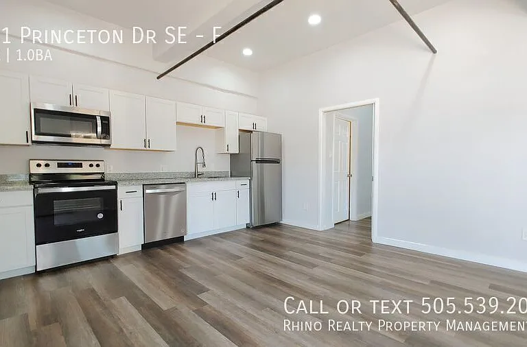 501 Princeton Dr SE #F — Photo 1